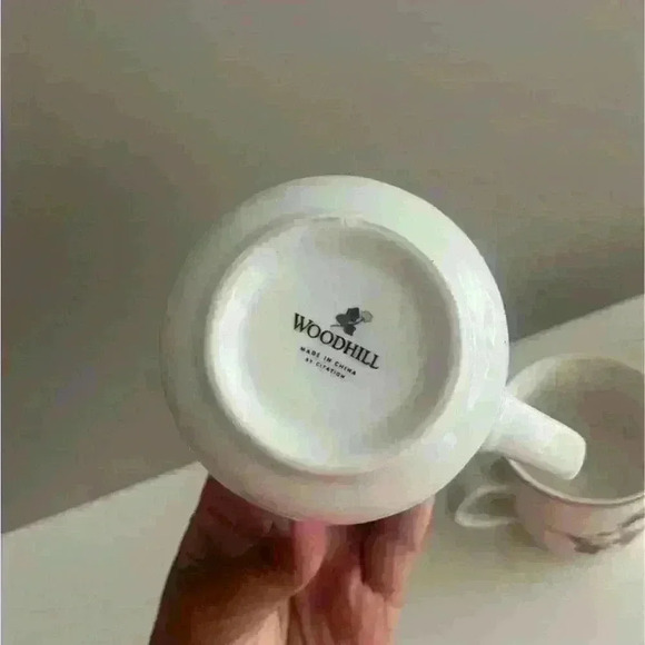 Beautiful vintage wood hill reversible mugs - Picture 4 of 4